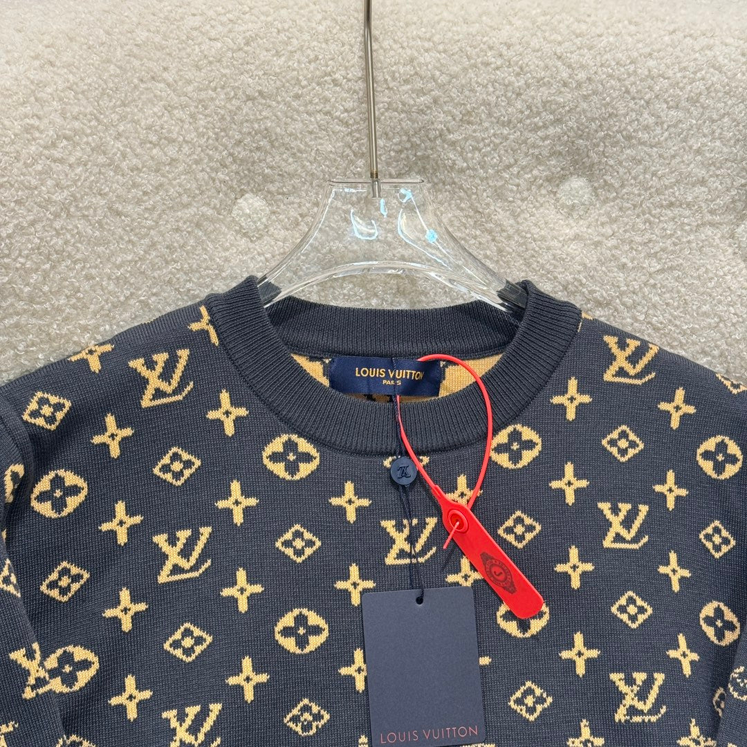 Classic Fashion Sweater-62