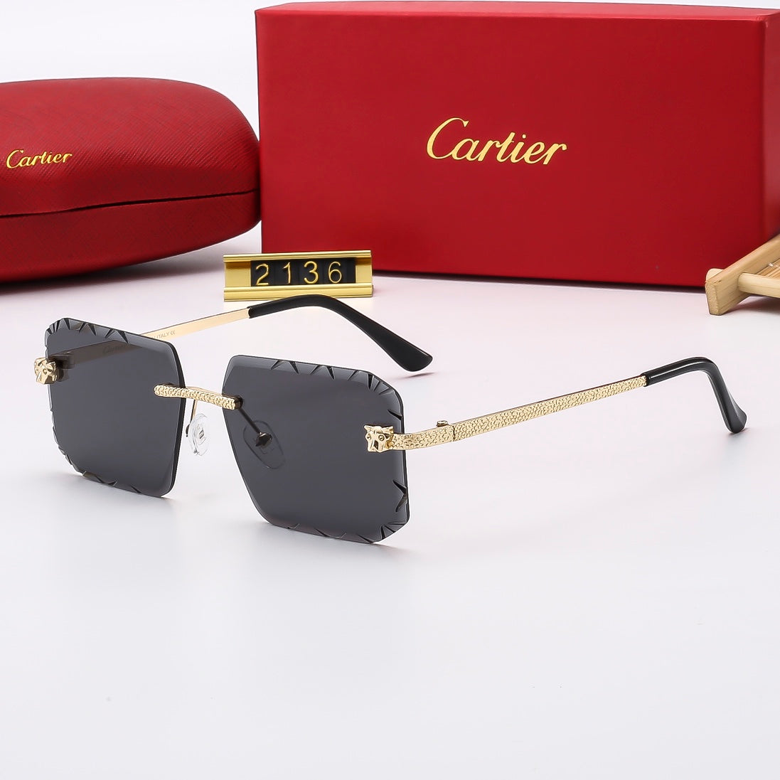 Diamond Fashion Sunglasses 2136